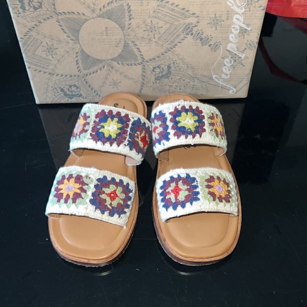 NWT Free People crochet sandals 37.5 - Picture 4 of 12